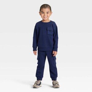 NWT Toddler Boys' 2T Pocket Crewneck Sweatshirt and Joggers Set - Cat & Jack